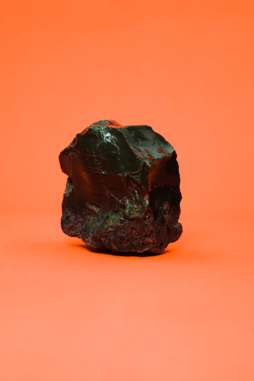 Gold-grade Himalayan shilajit resin, raw mineral form